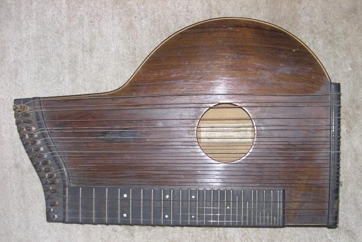 Zither von Tiefenbrunner