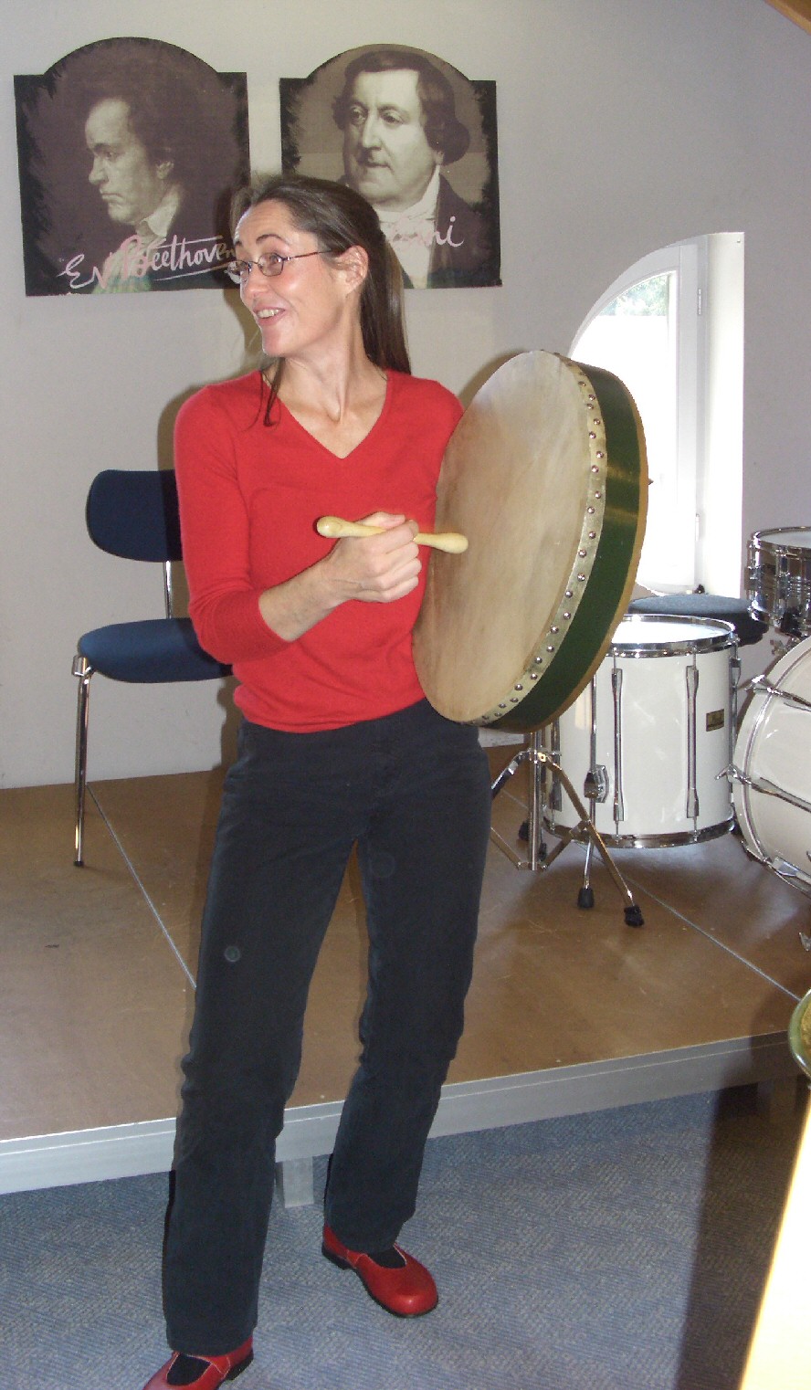 Angela am Bodhran